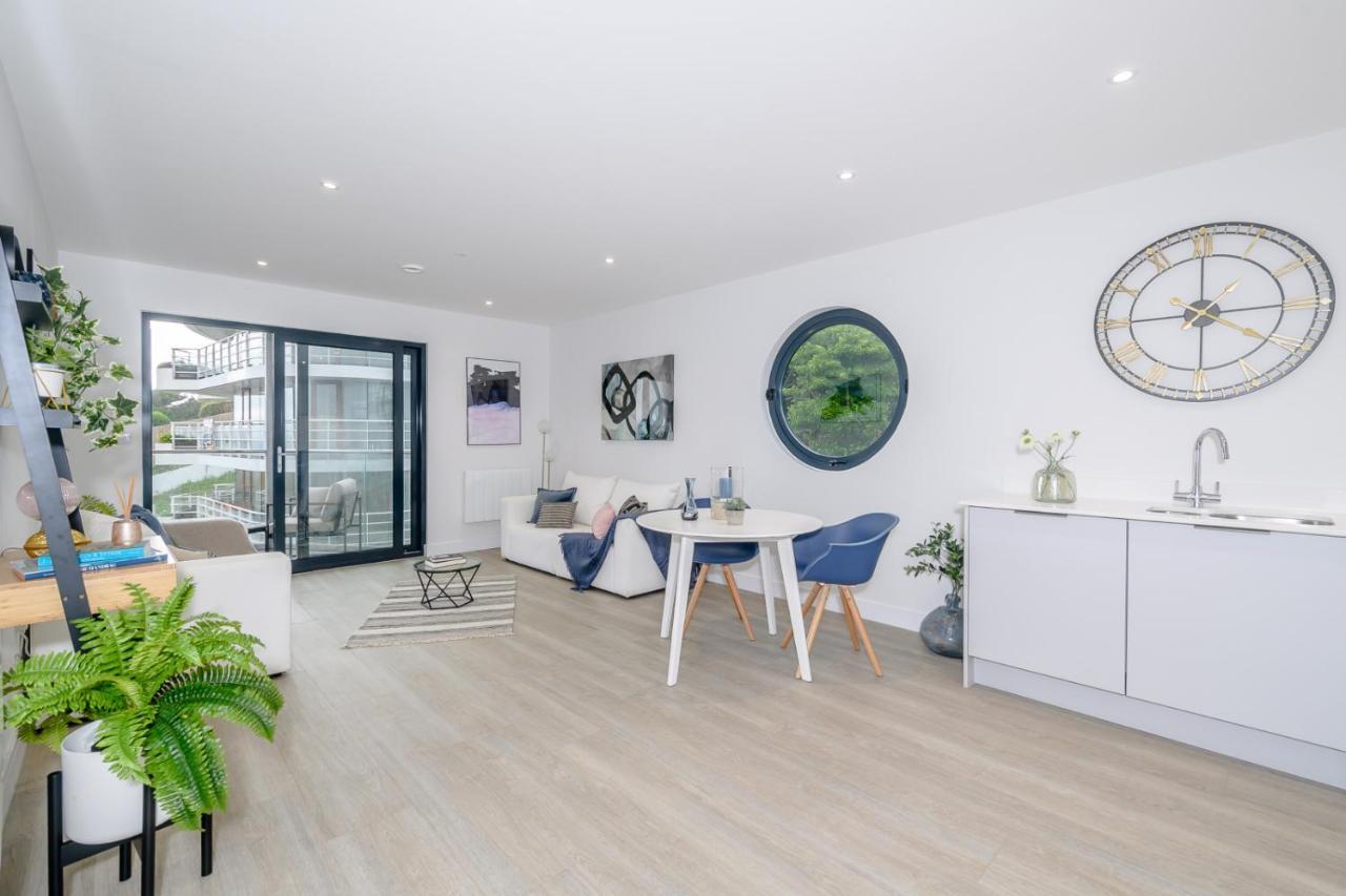 5 Middlecombe - Luxury Apartment At Byron Woolacombe, Only 4 Minute Walk To Woolacombe Beach! Екстер'єр фото